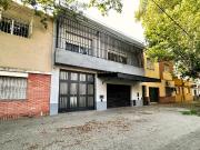Casa con Frente de Local, en Rosario Centro – Ludueña
