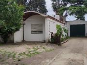CASA CON GALPON SOBRE CALLE URQUIZA ALTURA BARRIO PARMA