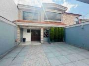 Casa con Gran Jardín en Jardines del Alba, Cuautitlán...