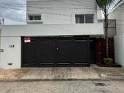 Casa con gran JARDIN en VENTA Col. Tangamanga