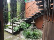 Casa con gran jardín, muy iluminada, excelente...