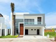 CASA CON HAB EN PB EN PUNTA TIBURON EN VENTA