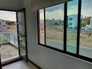 Casa con habitación en Planta Baja en Fracc. Privado...