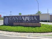 Casa con habitación en planta baja y 3.5 baños