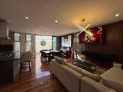 Casa con Iluminación y Diseño Distintivo | 4 Recámaras