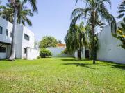 CASA CON INMEJORABLE UBICACIÓN EN VENTA EN LA COLONIA...