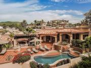 Casa con jard?n, alberca privada, terrazas con vista al...