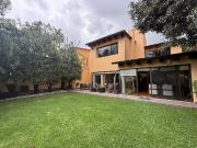 CASA CON JARDIN EN CONDOMINIO EN CUAJIMALPA CERCA DE...