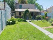Casa con hermoso jardin en Ezeiza