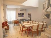 CASA CON JARDIN EN RESIDENCIAL CON CASA CLUB EN VENTA...