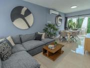 CASA CON JARDIN EN RESIDENCIAL CON CASA CLUB EN VENTA...