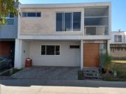 Casa CON JARDIN EN VISTAS ALTOZANO