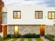 Casa con Jardín Interior en Exclusiva Privada en Zibatá,...