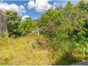 Casa con jardín para reformar y ampliar