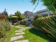 Casa con jardín, piscina y quincho La Reina