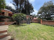 CASA CON JARDÍN PLANO, EN CHILUCA 3 HABITACIONES,...