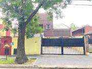 Casa con jardin y 3 domritorios en Beccar, APTA CREDITO