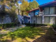 Casa con Jardín y Acabados Acogedores en Exclusivo...