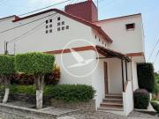 Casa con Jardín y Bungalow en Fraccionamiento en Zona Norte