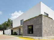 Casa con jardin y roof garden zona calicantos