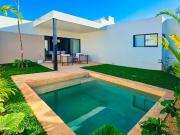 Casa con jardín y terraza amplia, en venta, Real...