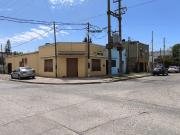 Casa con Local, 8 y 145, Berisso. 2 dormitorios, garaje,...