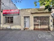 CASA CON LOCAL A RECICLAR EN PARQUE CHAS