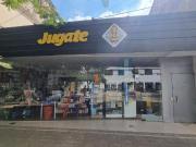 CASA CON LOCAL COMERCIAL