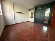 Casa Con Local Comercial En Alquiler – Ubicación...