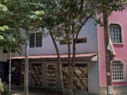 Casa con local comercial en planta baja en Renacimiento,...