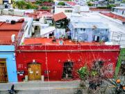 Casa con local comercial, gran ubicación en el Centro de...