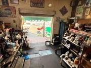 Casa con local en Venta cercana a Av. De las Américas en...