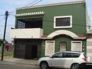 Casa con local en venta ubicada en Francisco Tellez,...
