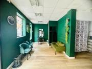 Casa con local y patio en Ferreries