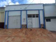 CASA CON LOCALES EN ARRIENDO SAN FRANCISCO