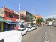 casa con locales en venta Av. Reforma Año de Juárez,...