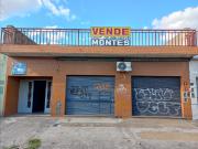 CASA con LOCALES sobre AV MARCONI