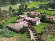 Casa con lote en venta en Los Pinos Club de Polo