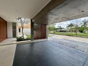 Casa con paneles solares en venta en la privada Oasis,...