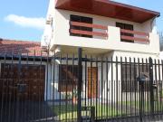 Casa con parque y piscina en William Morris