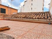 Casa con patio y solarium y precio de piso