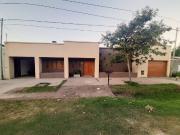 CASA CON PILETA BARRIO LAS FLORES