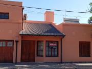 Casa con pileta en Barrio G. Lehmann