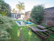 Casa con pileta en Maria Selva