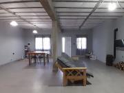 Casa con pileta en venta