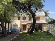 Casa con pileta en venta Casa en venta en Padre Claret –...