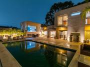 CASA CON PILETA EN VENTA EN BARRIO SAN RAFAEL