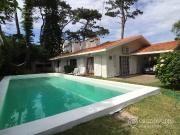 Casa con piscina a dos cuadras del mar punta del este 1...