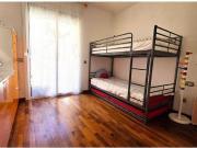 CASA CON PISCINA CUBIERTA Y PLAZA DE PARKING!