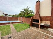 Casa con piscina en alquiler temporario